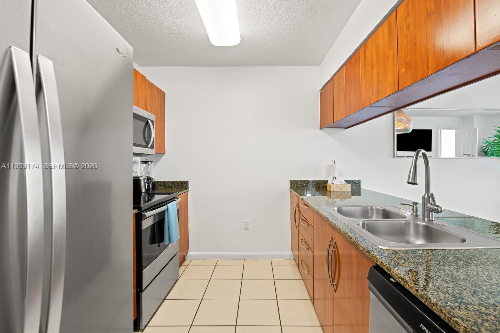 THE CLUB AT BRICKELL BAY - Residential