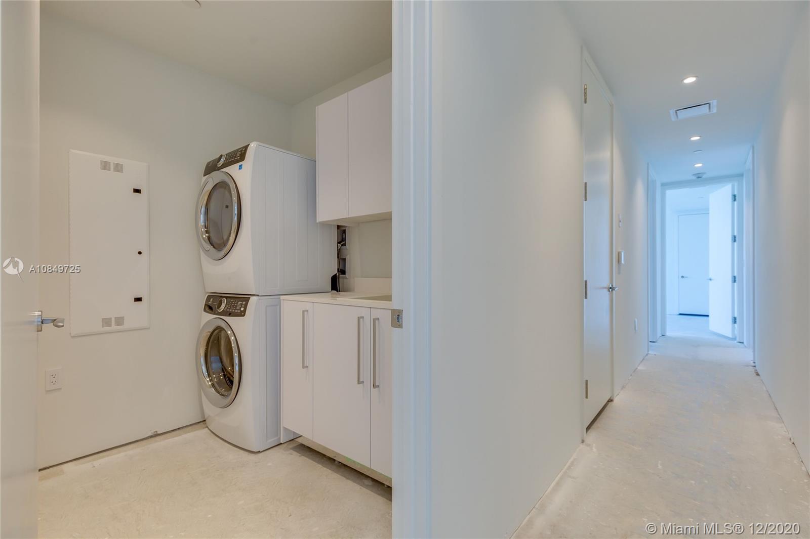 The Ritz Carlton Residence - Residential