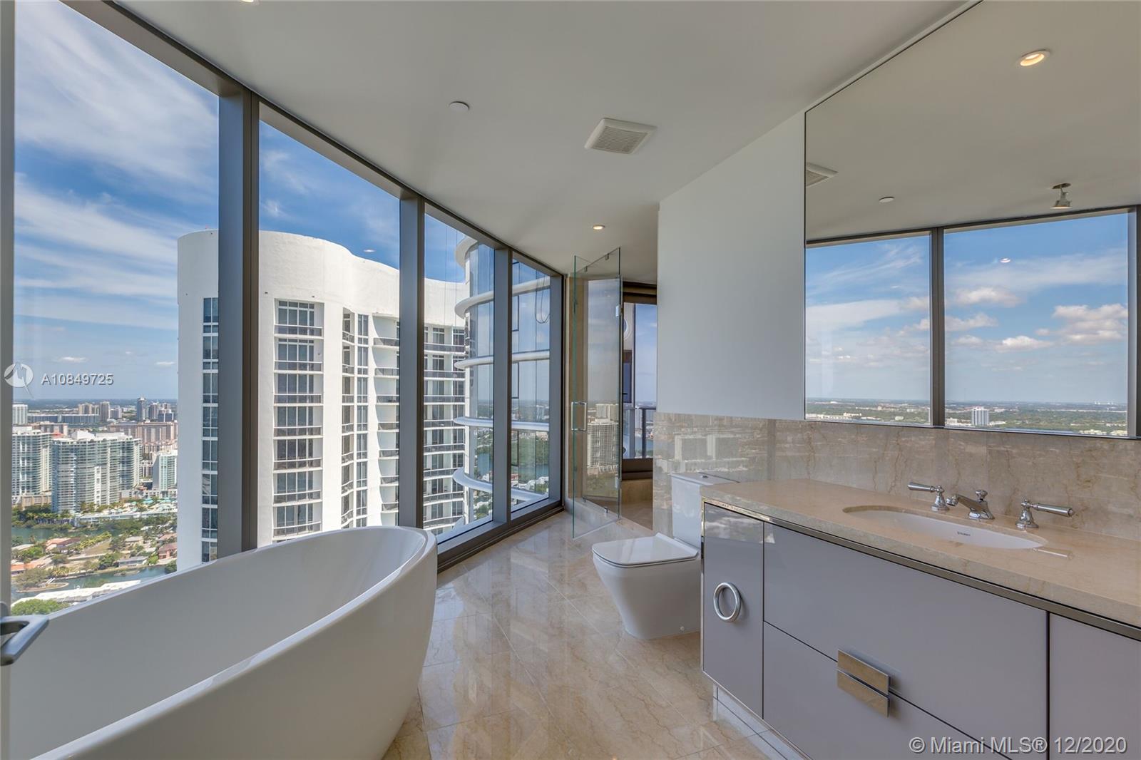 The Ritz Carlton Residence - Residential