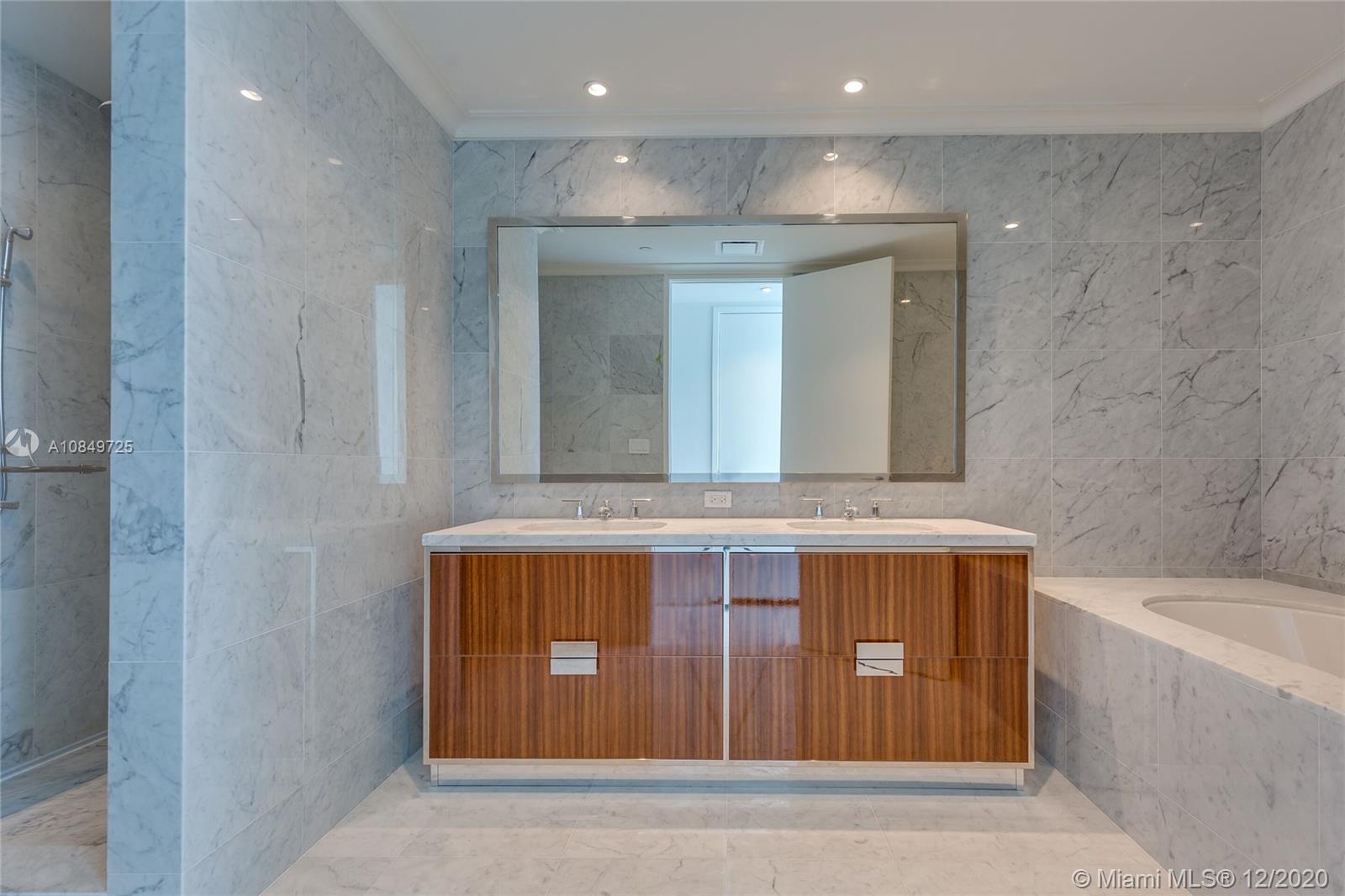 The Ritz Carlton Residence - Residential