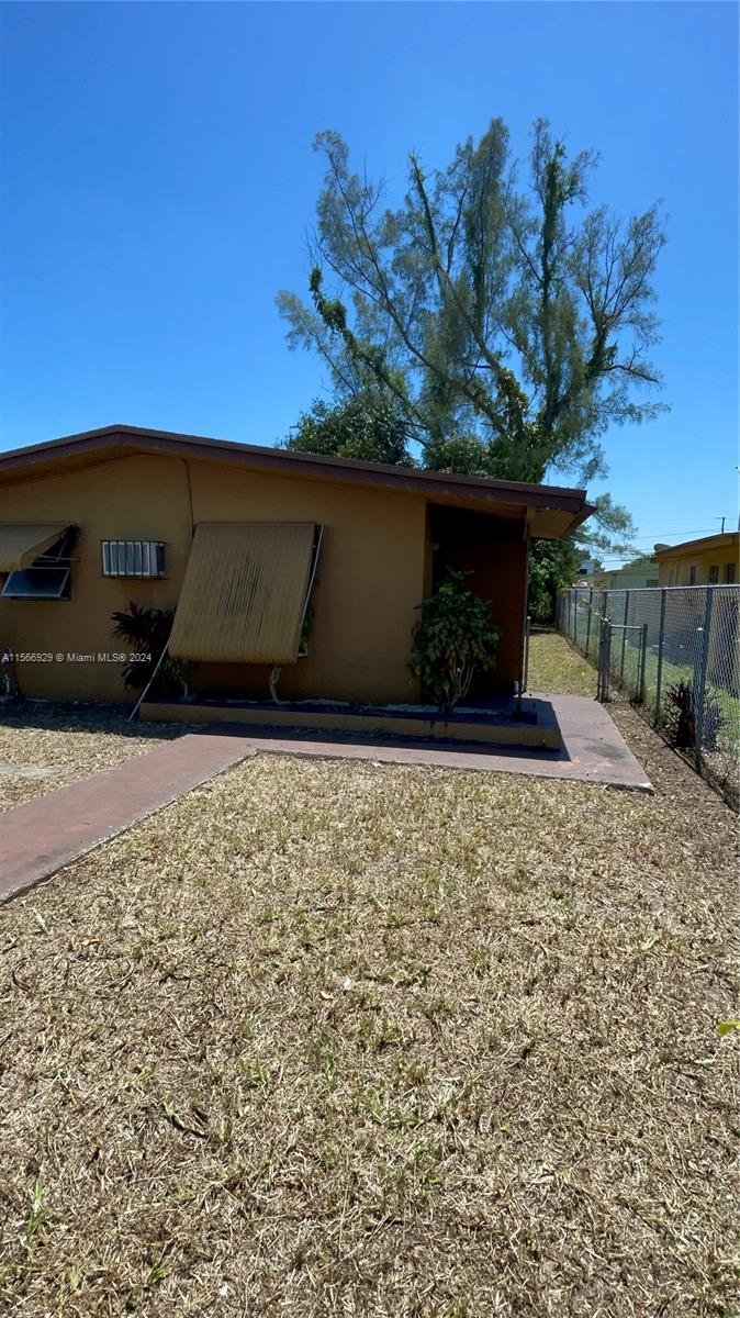 Property for Sale at 2946 Nw 47th St St, Miami, Broward County, Florida - Bedrooms: 3 
Bathrooms: 2  - $317,000