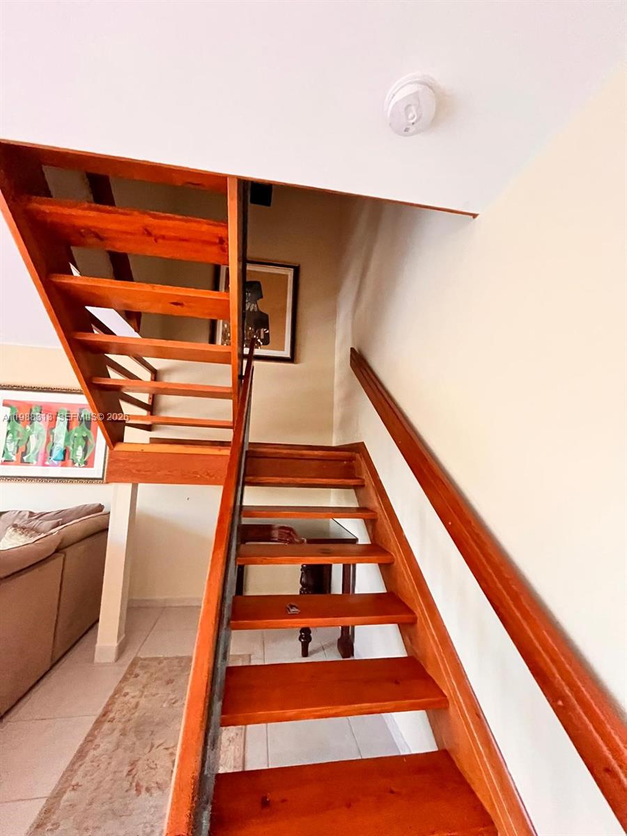 COSTA DEL SOL CONDO V - Residential Lease