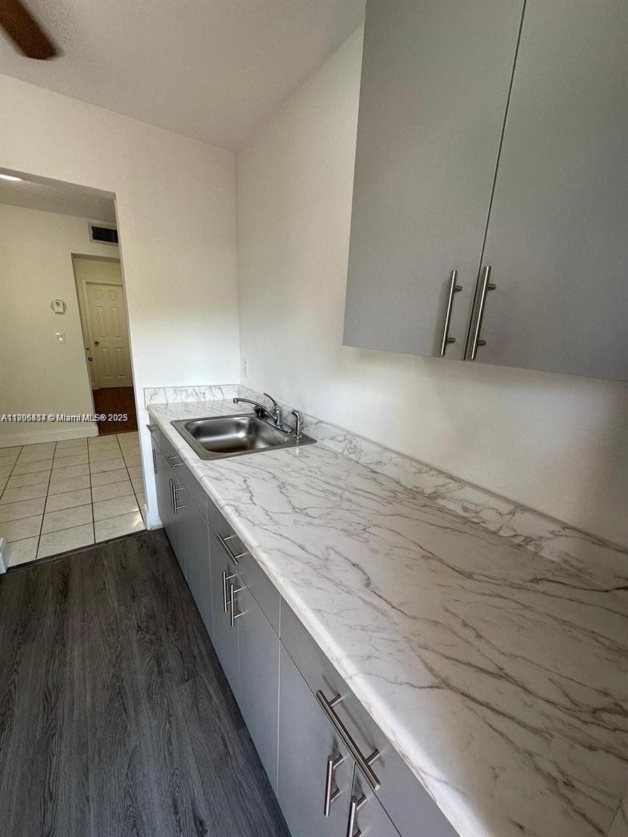 CLEVE APTS CONDO - Residential Lease