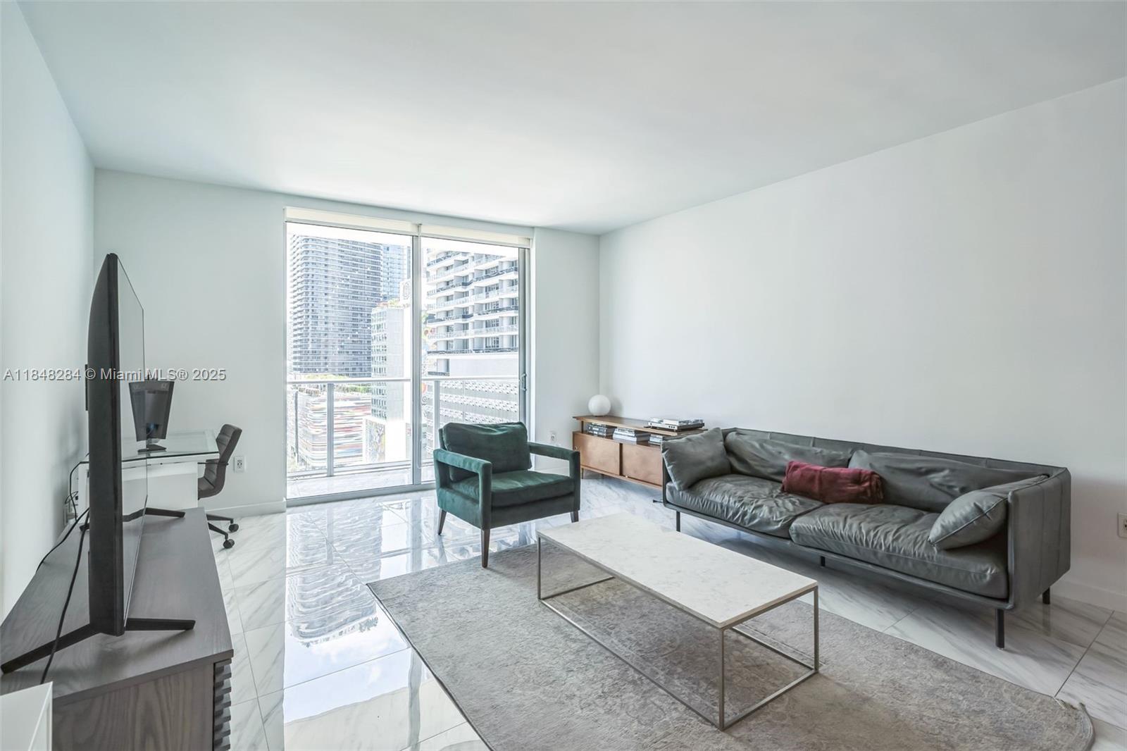 1100 MILLECENTO RESIDENCE - Residential