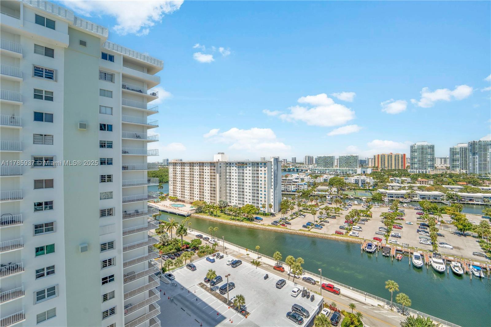 ARLEN HOUSE CONDO - Residential