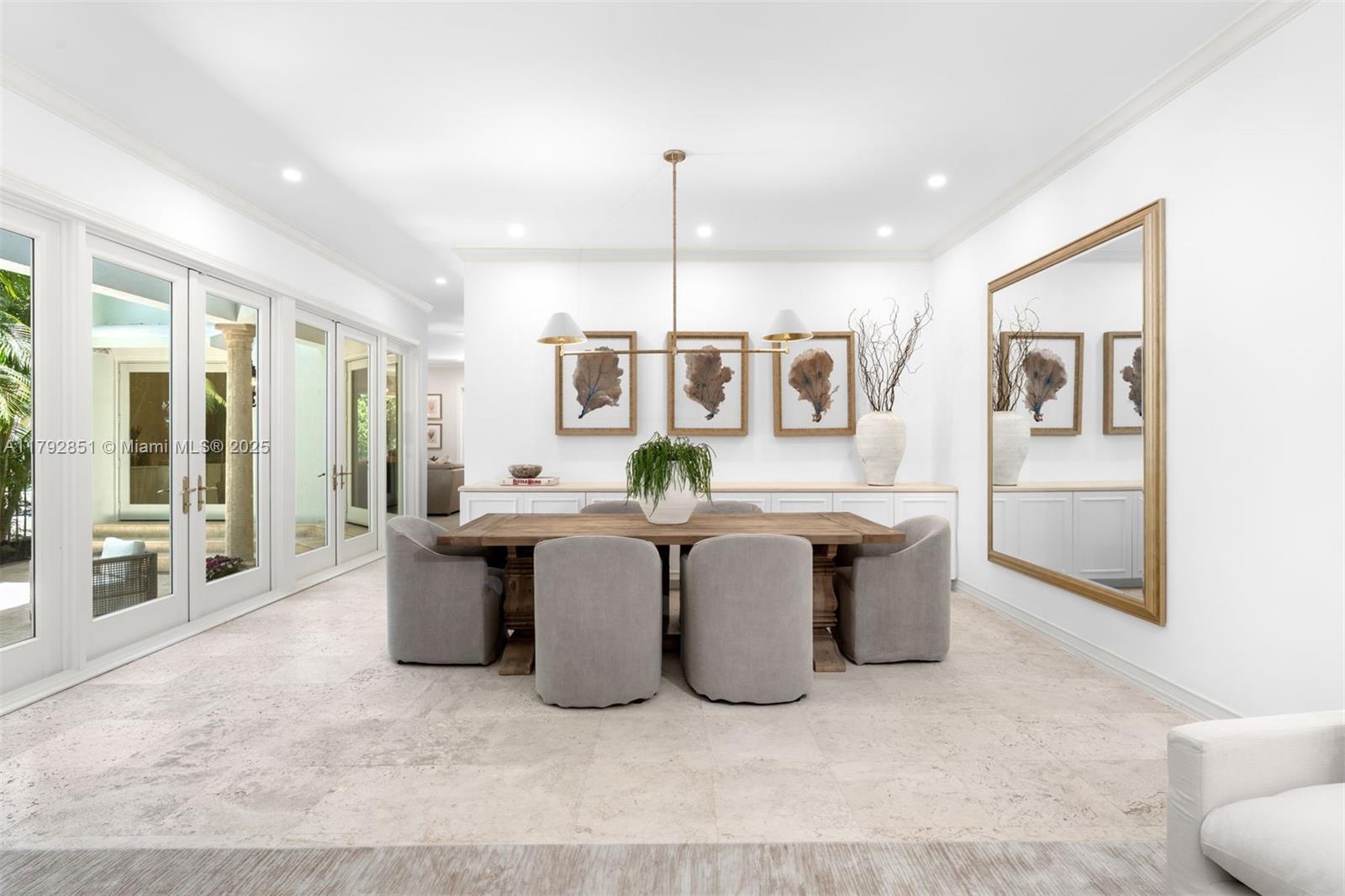 UNIVERSITY PLACE - Residential