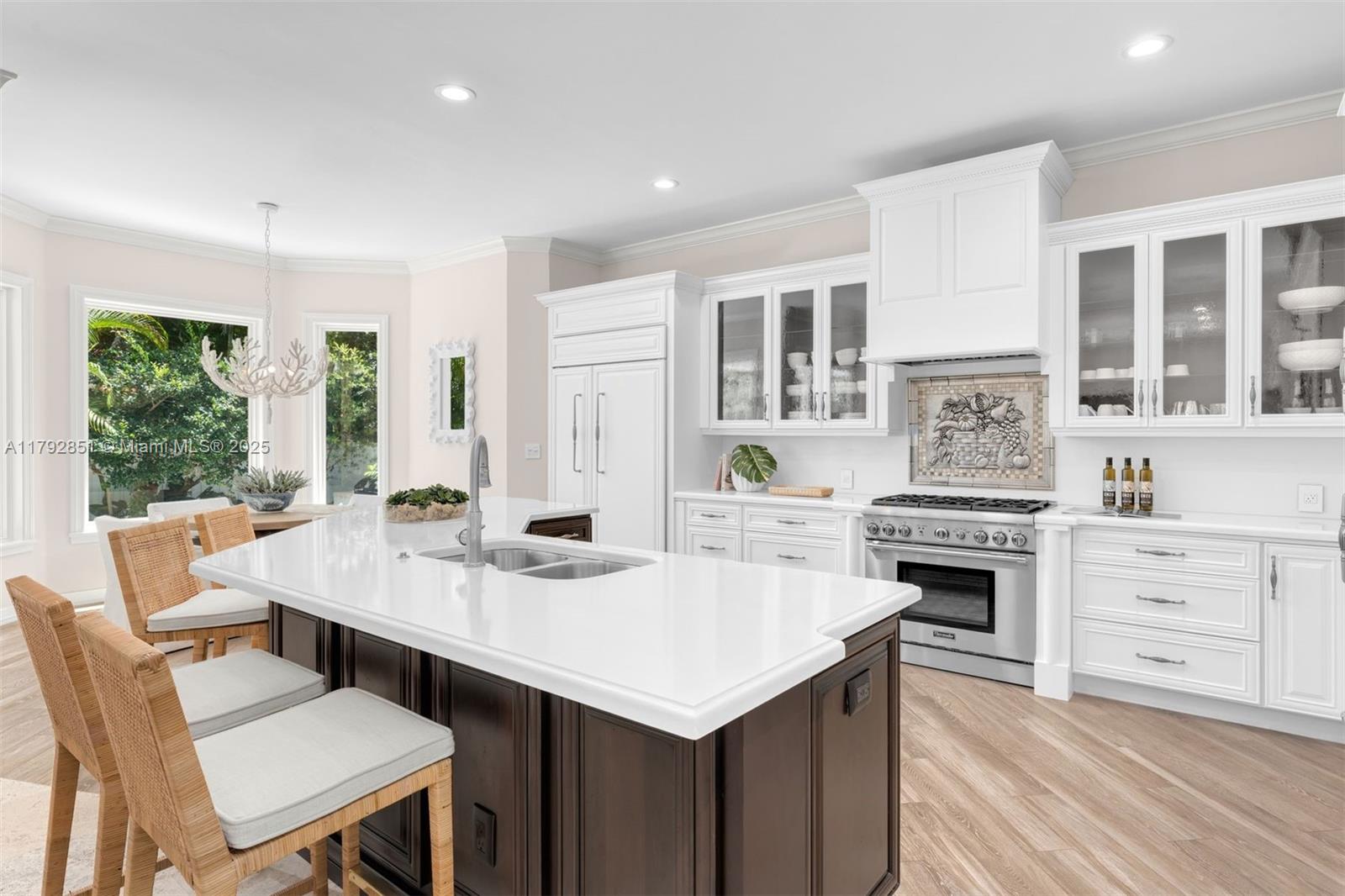 UNIVERSITY PLACE - Residential