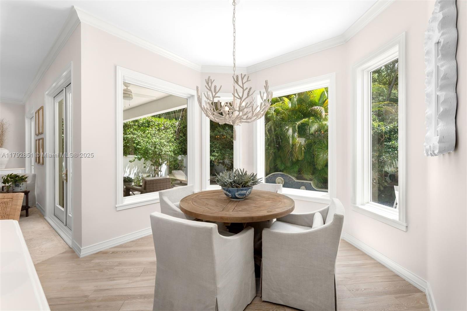 UNIVERSITY PLACE - Residential