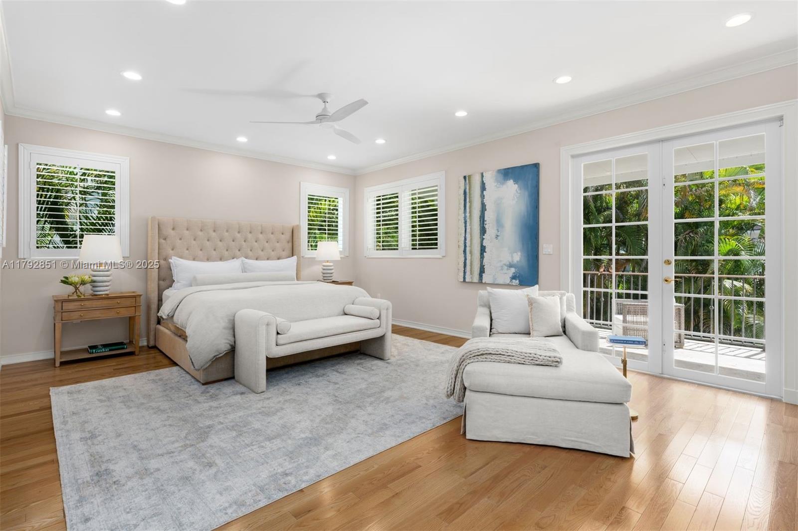 UNIVERSITY PLACE - Residential