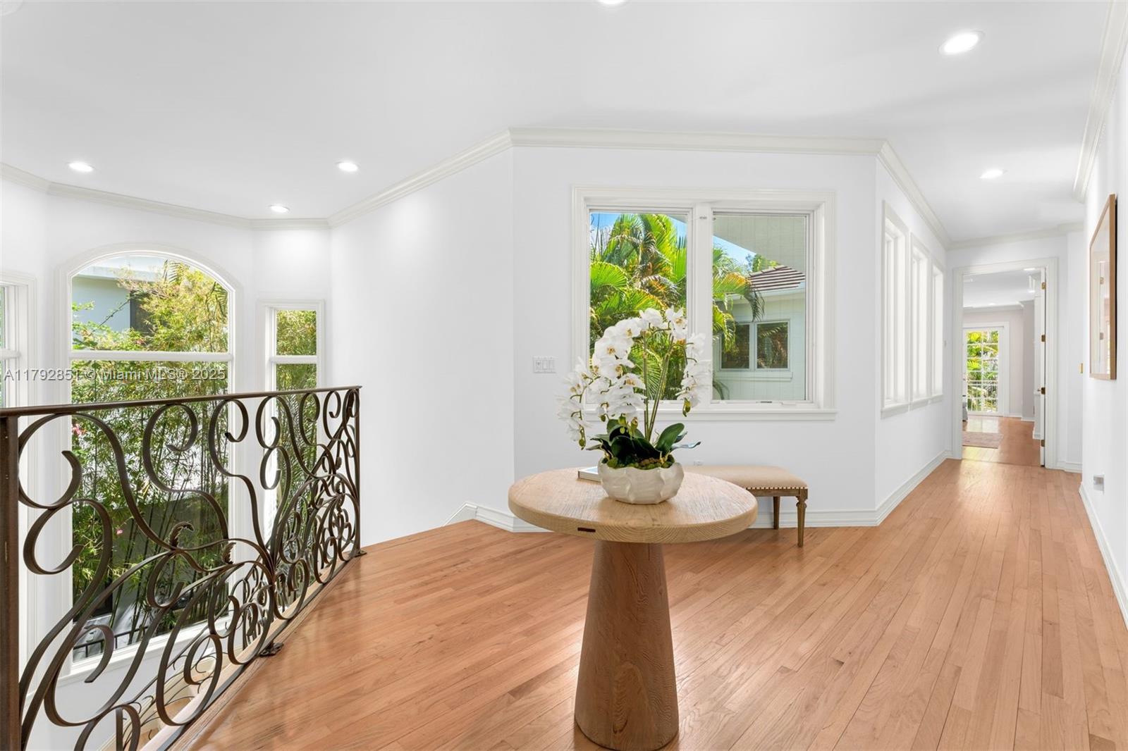 UNIVERSITY PLACE - Residential