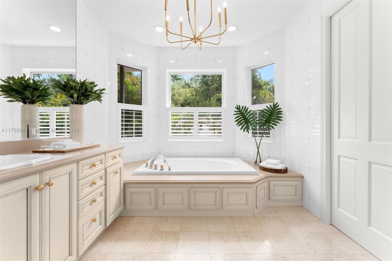 UNIVERSITY PLACE - Residential