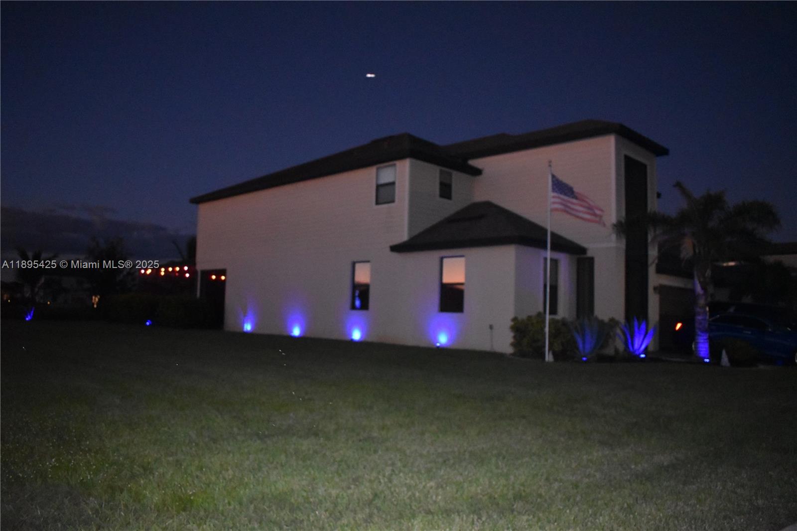PORTICO - Residential