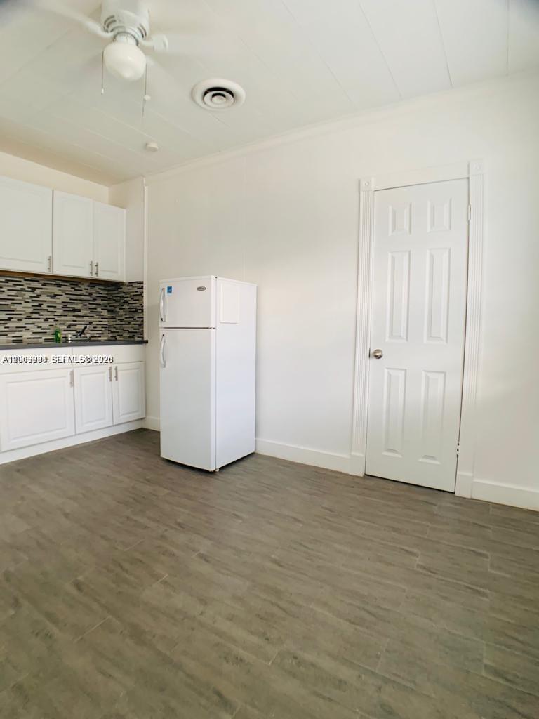 HOLLYWOOD SOUTH SIDE ADD - Residential Lease