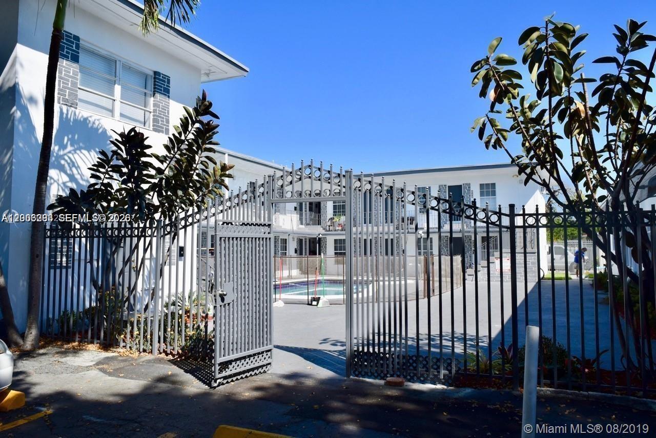 HOLLYWOOD SOUTH SIDE ADD - Residential Lease