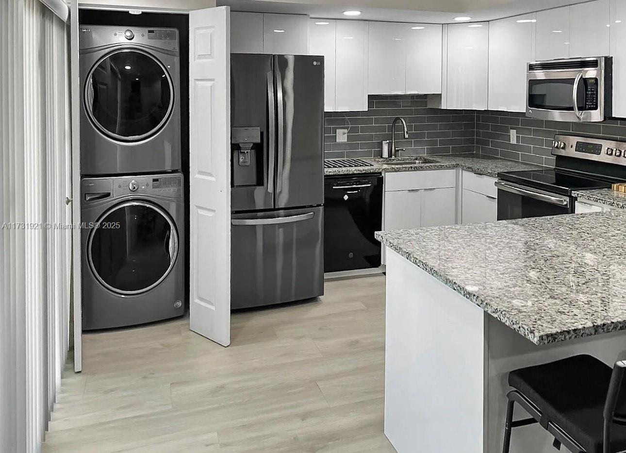 Beautifully renovated 2 bedroom 2 and a half bath townhome. Bedrooms upstairs Split floor plan with large closets. Private balcony in primary bedroom. Home is filled with lots of natural lighting. Fenced in Patio area. Kitchen offers stainless steel appliances. Washer and dryer. Trash removal included in the rent. Tenant must pay for utilities. HOA approval required. No Pets. Great schools. Tenant can use the Furniture if needed or landlord will remove.