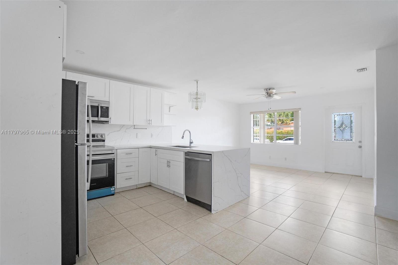 1997 SW 70th Way 0