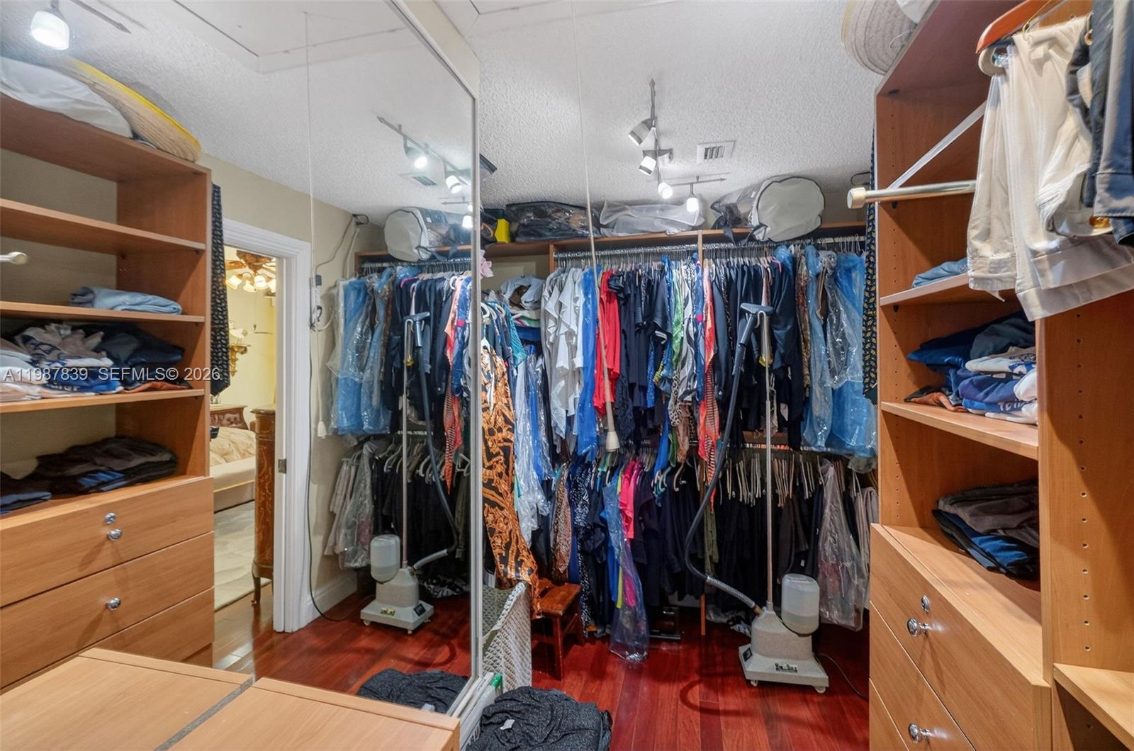 MARINA COVE AT HARBOR VIL - Residential