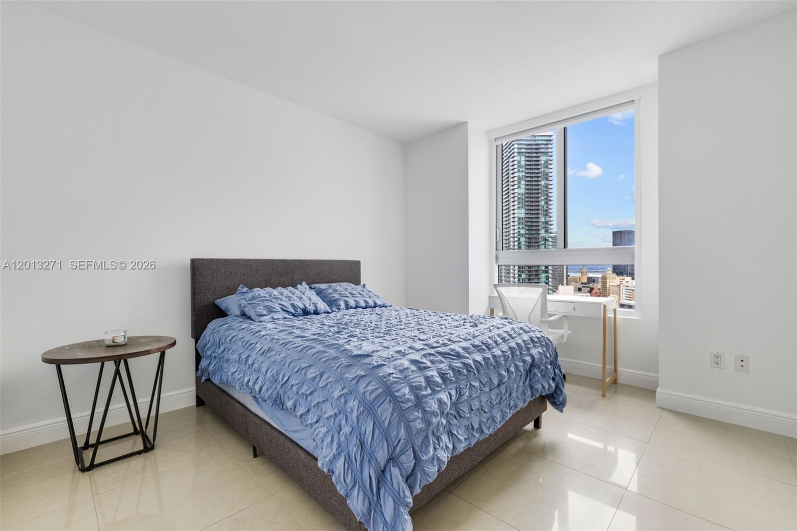 IVY CONDO - Residential