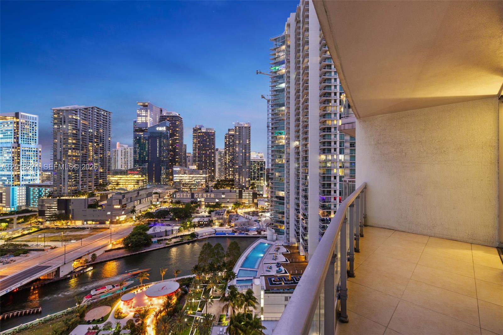 IVY CONDO - Residential
