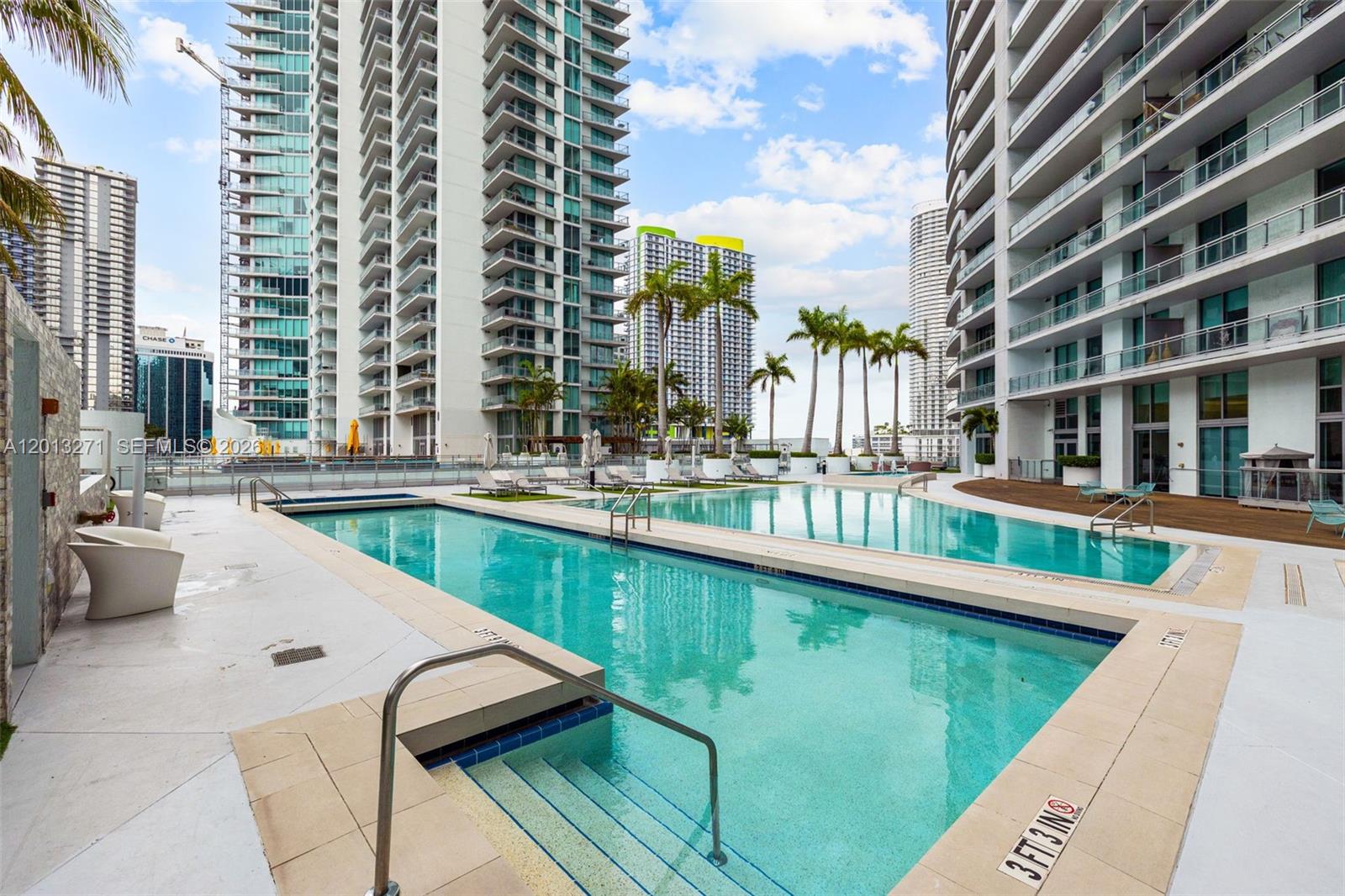 IVY CONDO - Residential