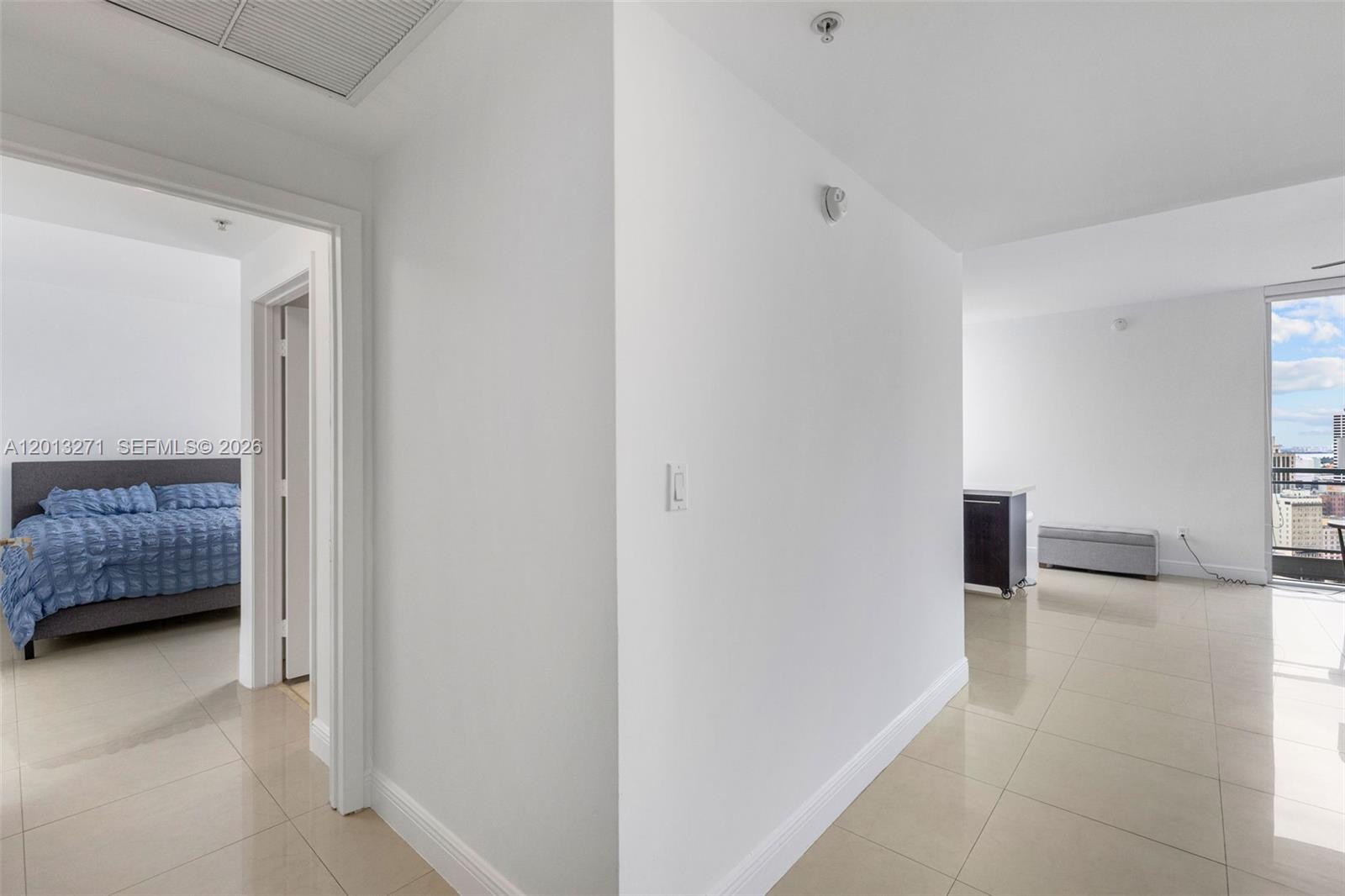 IVY CONDO - Residential