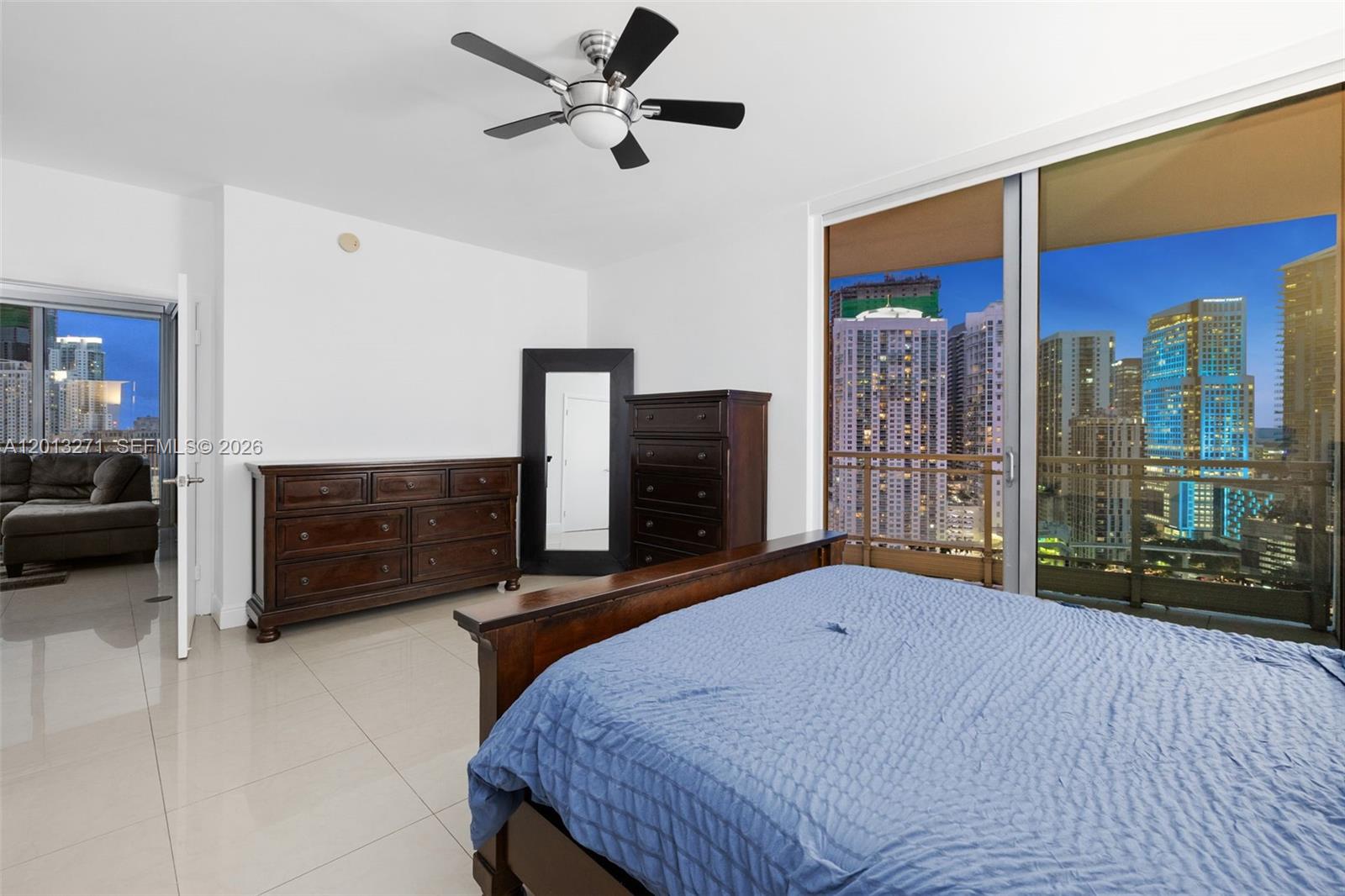 IVY CONDO - Residential