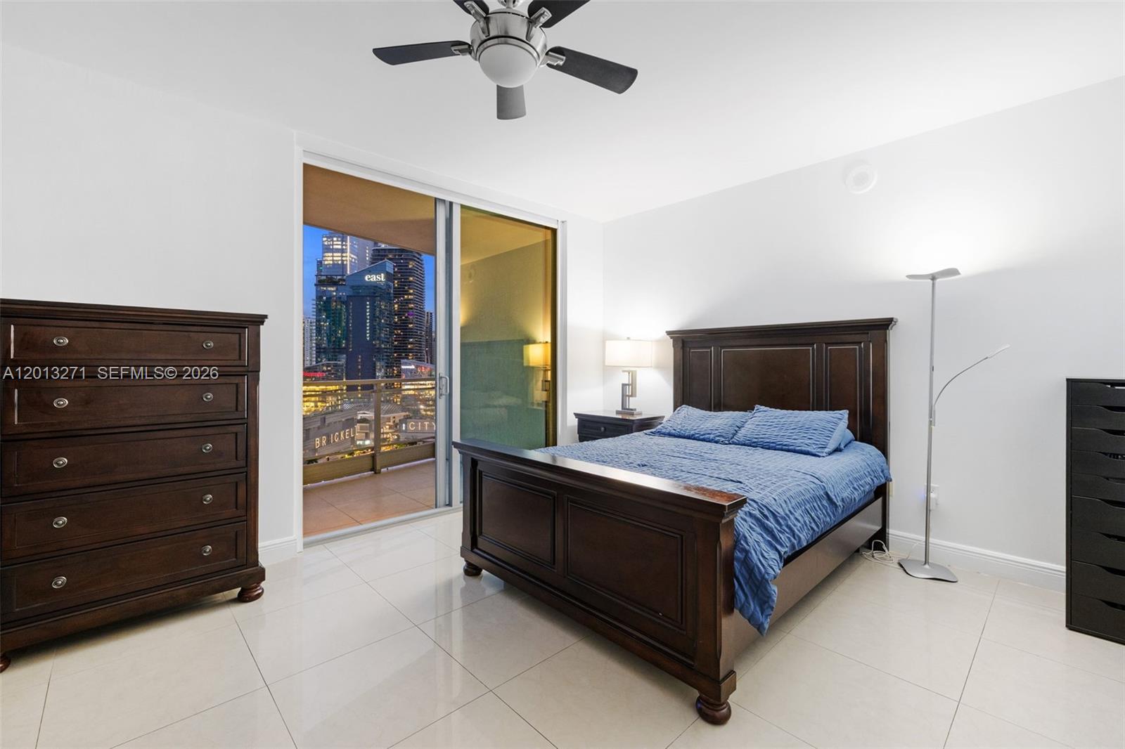 IVY CONDO - Residential