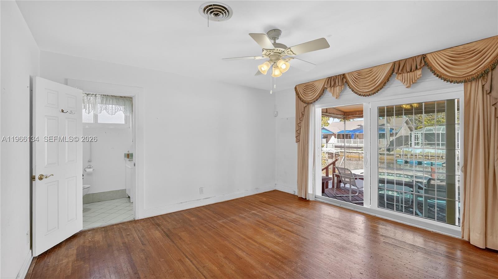 SUNSET ISLES SEC 1 - Residential