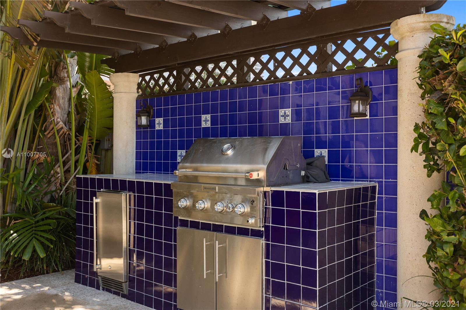 BISCAYNE POINT - Residential