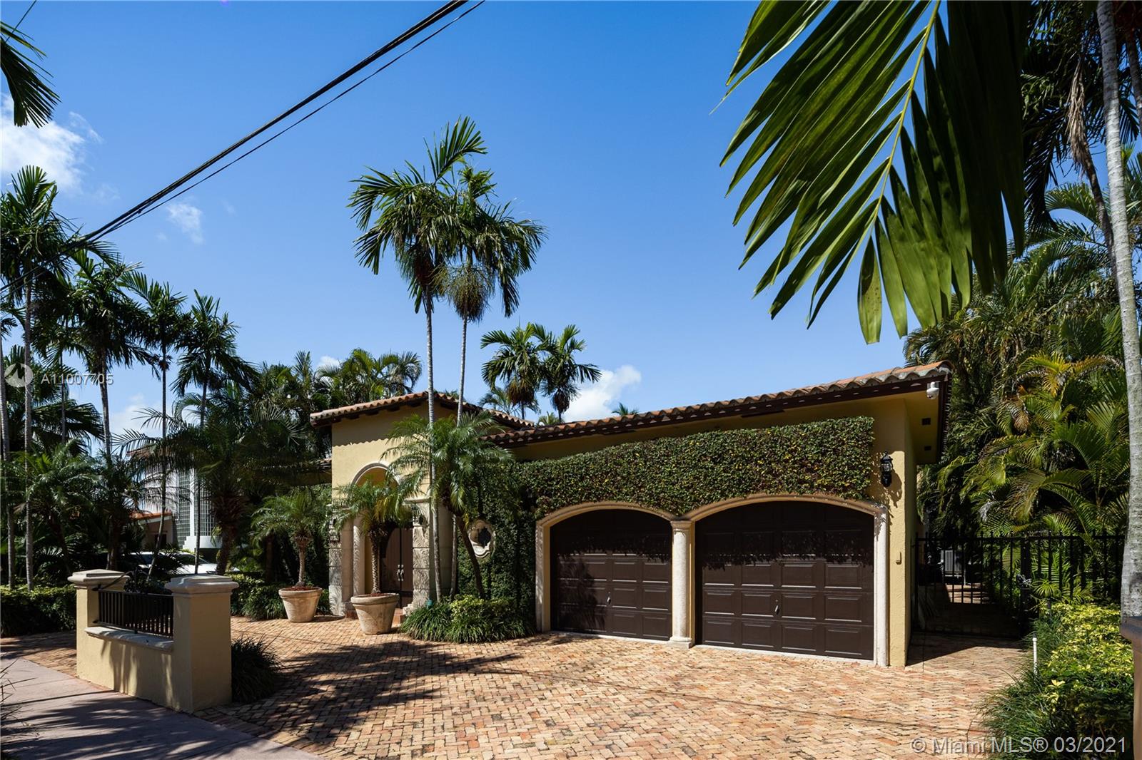 BISCAYNE POINT - Residential