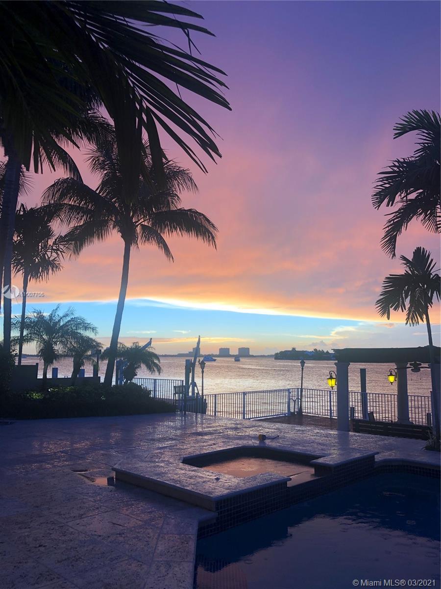 BISCAYNE POINT - Residential