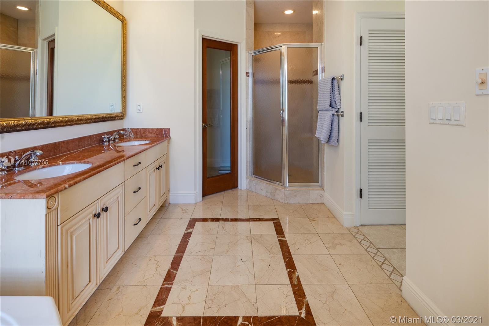 BISCAYNE POINT - Residential