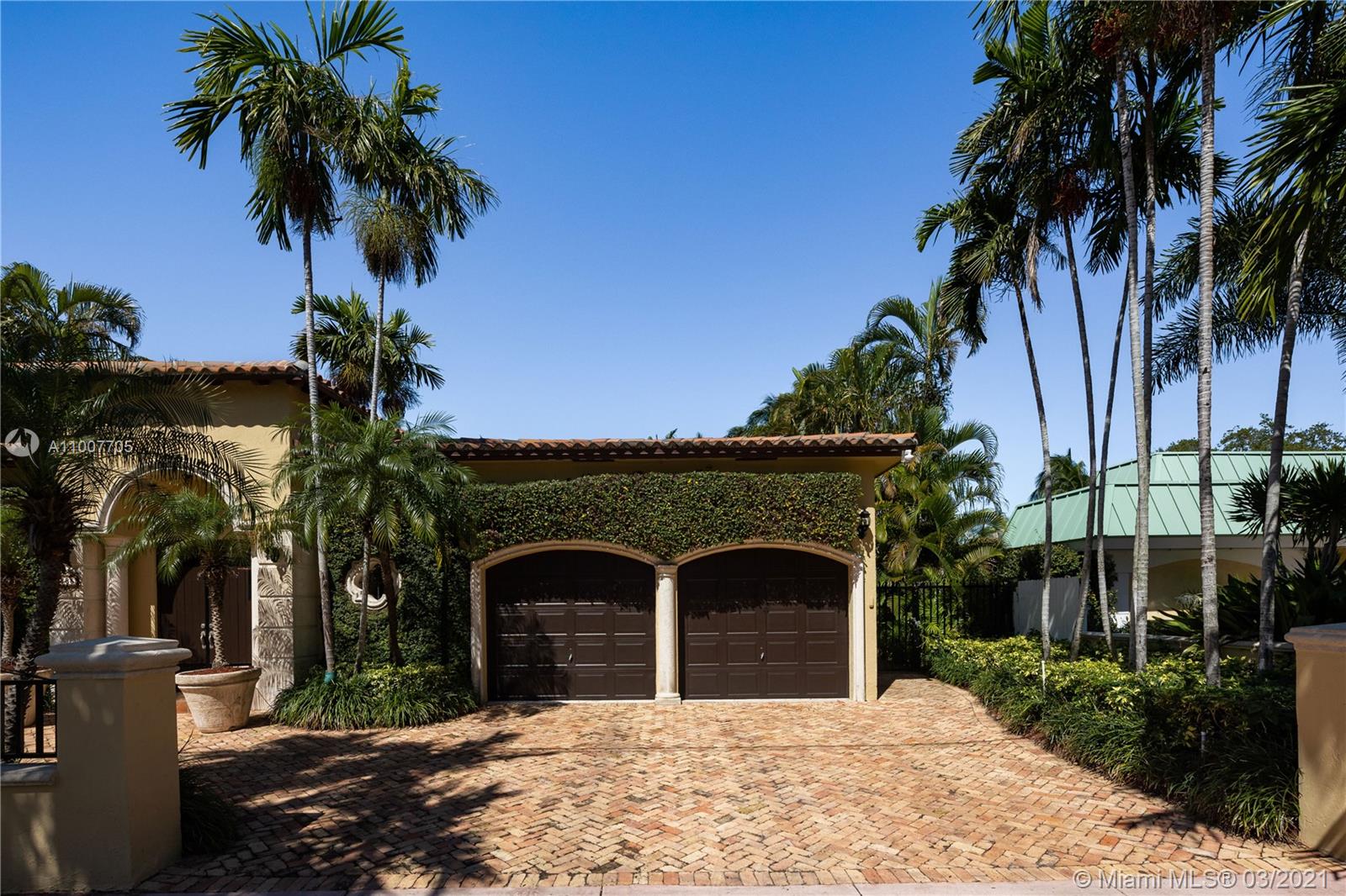 BISCAYNE POINT - Residential