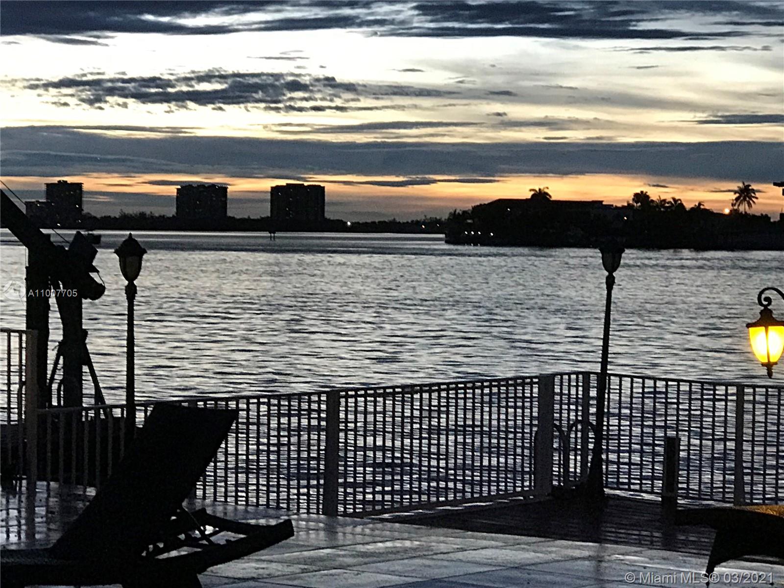 BISCAYNE POINT - Residential