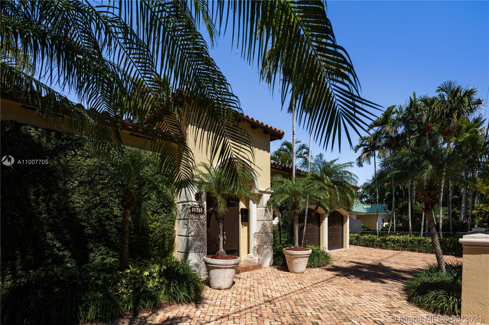 BISCAYNE POINT - Residential