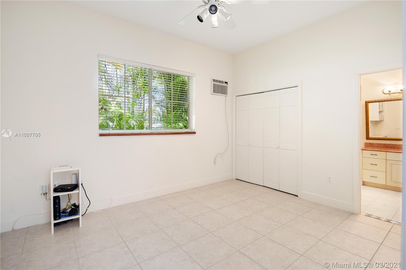 BISCAYNE POINT - Residential