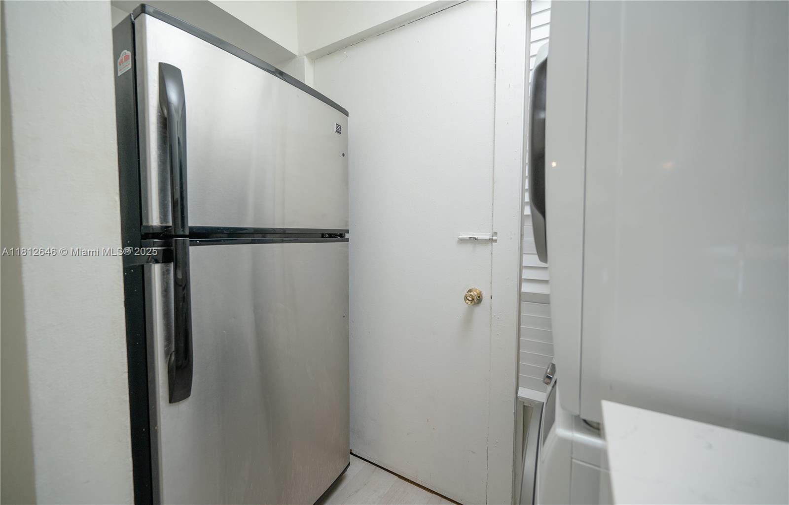 PARKVIEW CONDO NO 1 - Residential Lease