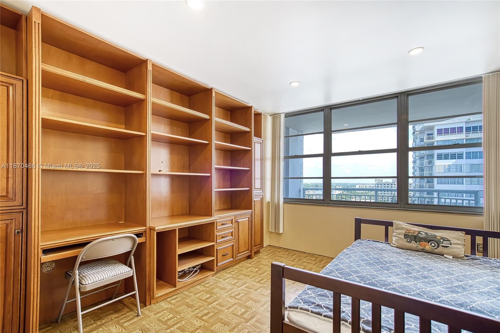 DEL PRADO MARINA - Residential