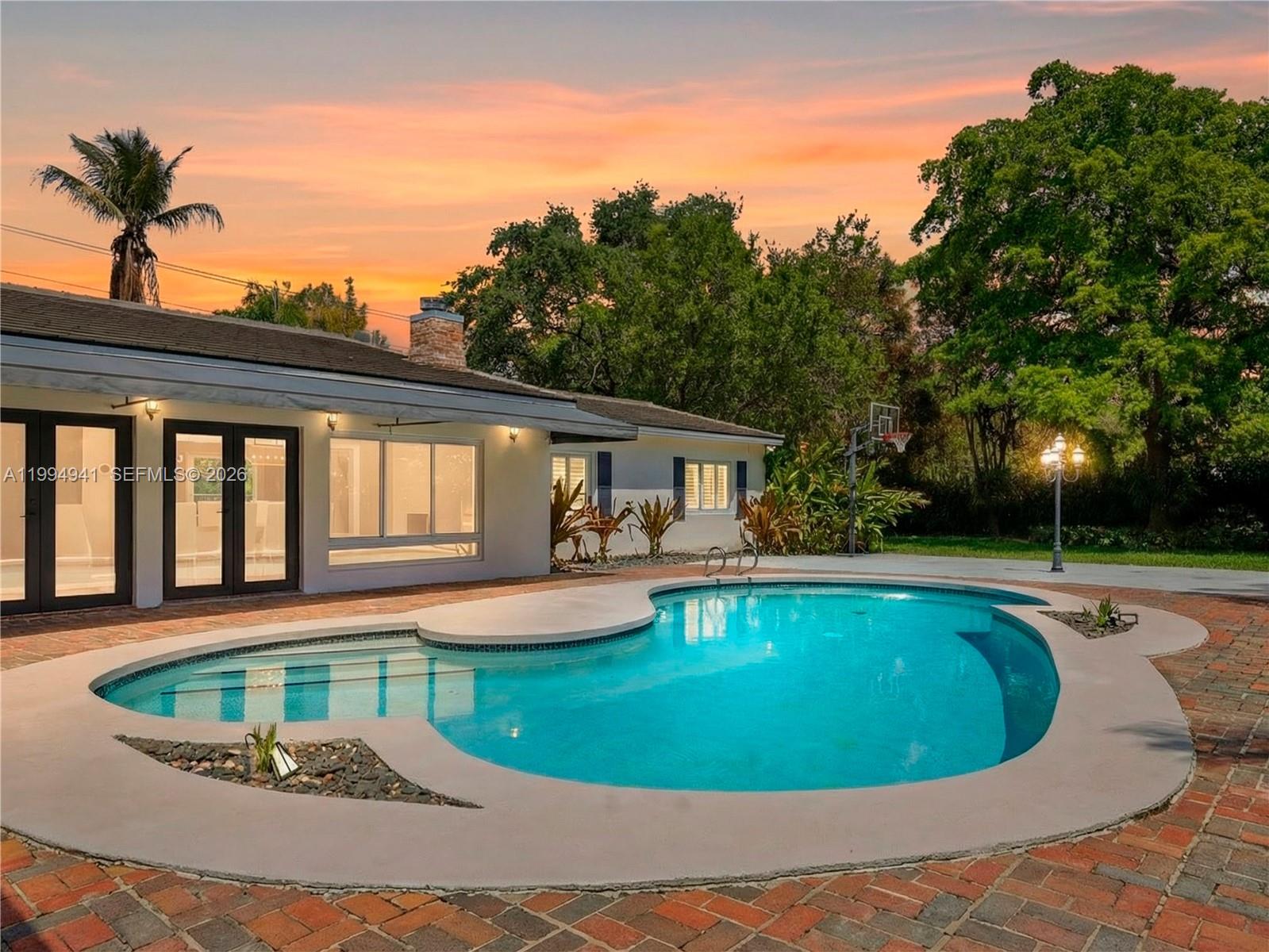 SUNSET VIEW - Residential