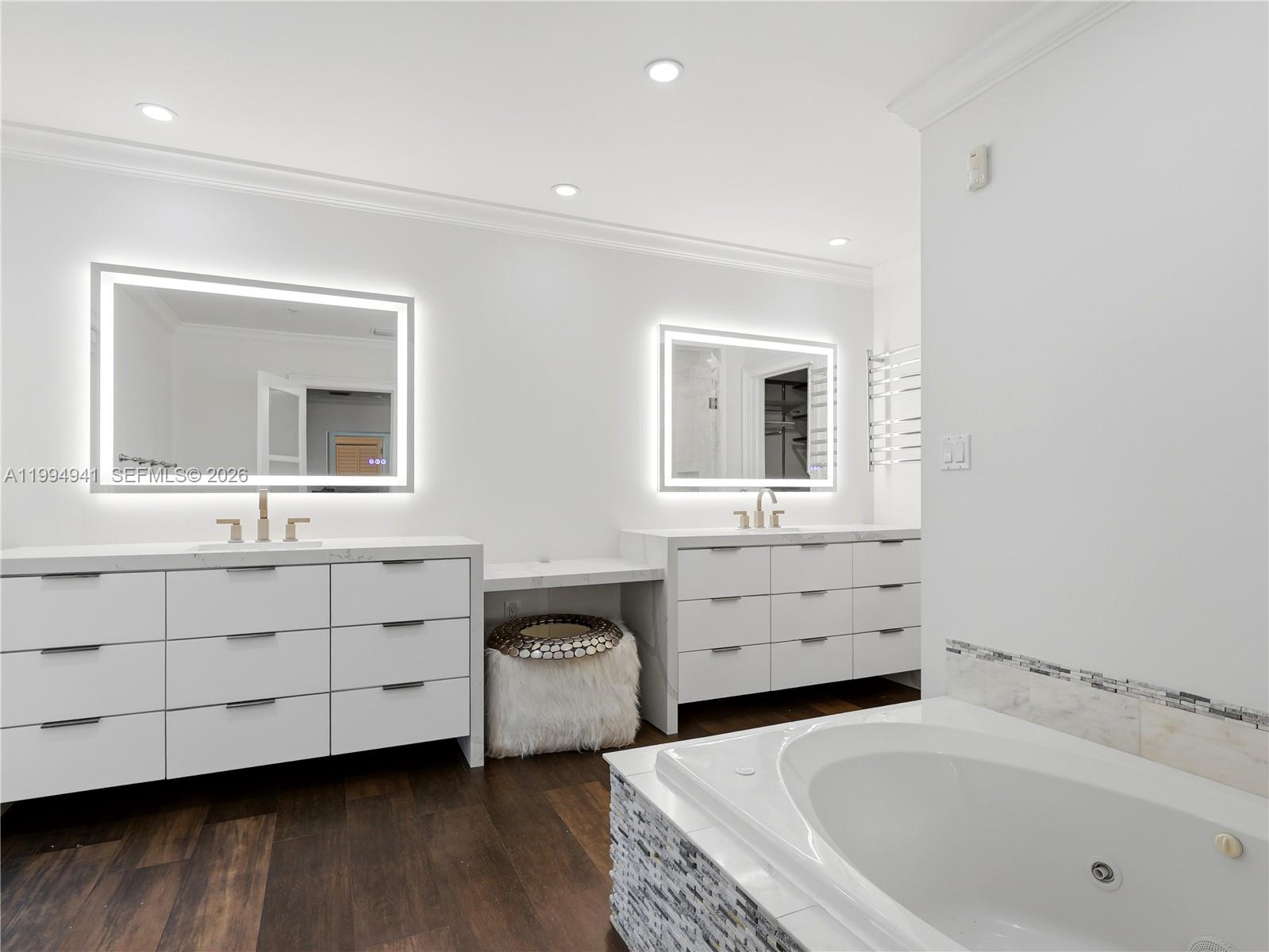 SUNSET VIEW - Residential