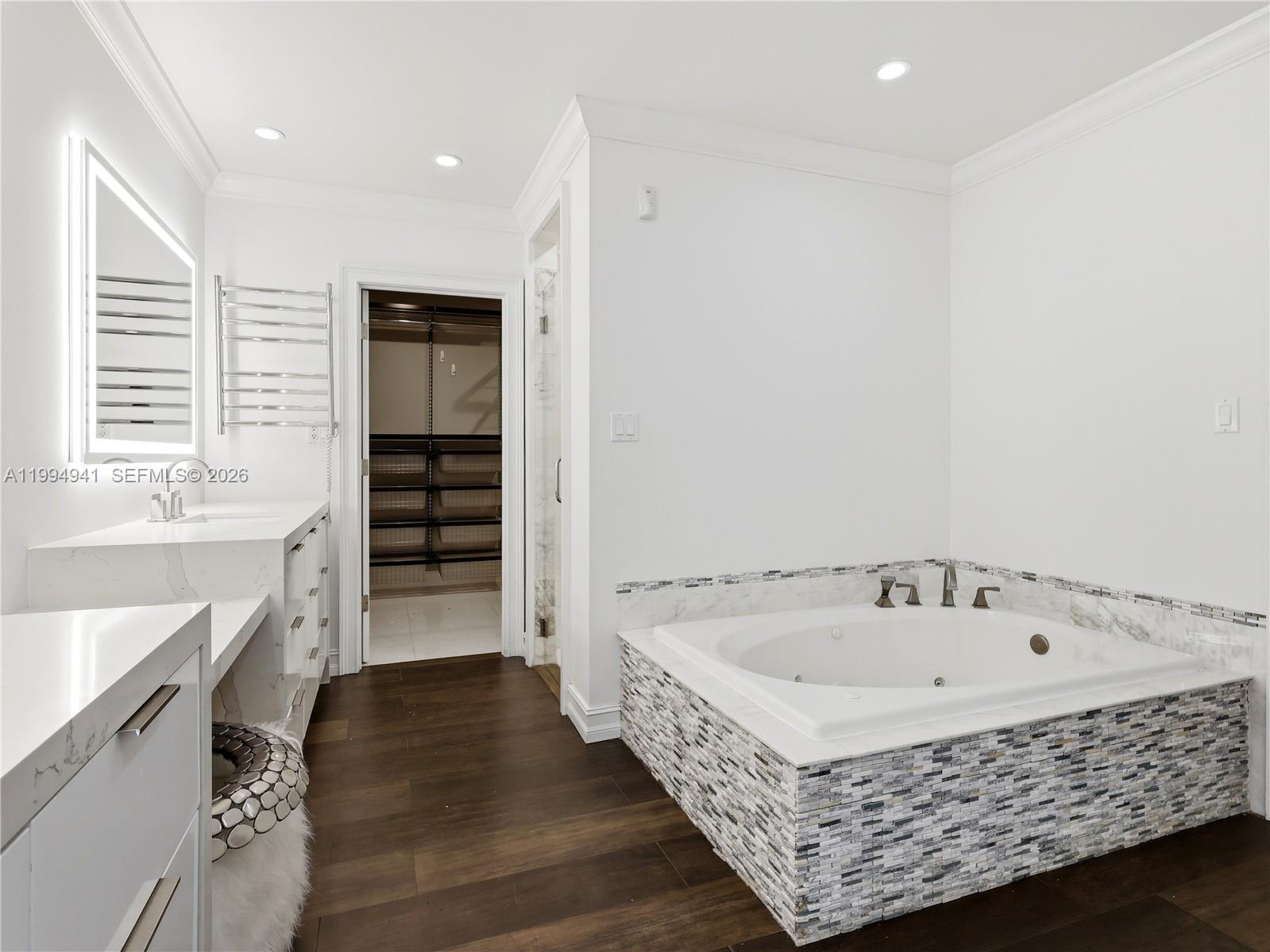 SUNSET VIEW - Residential