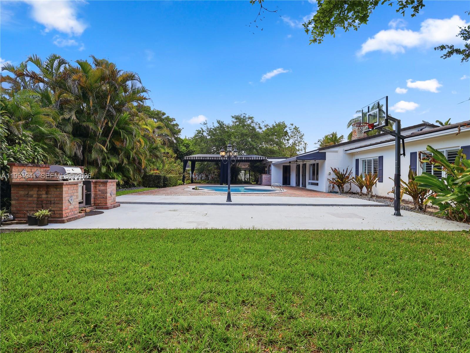 SUNSET VIEW - Residential