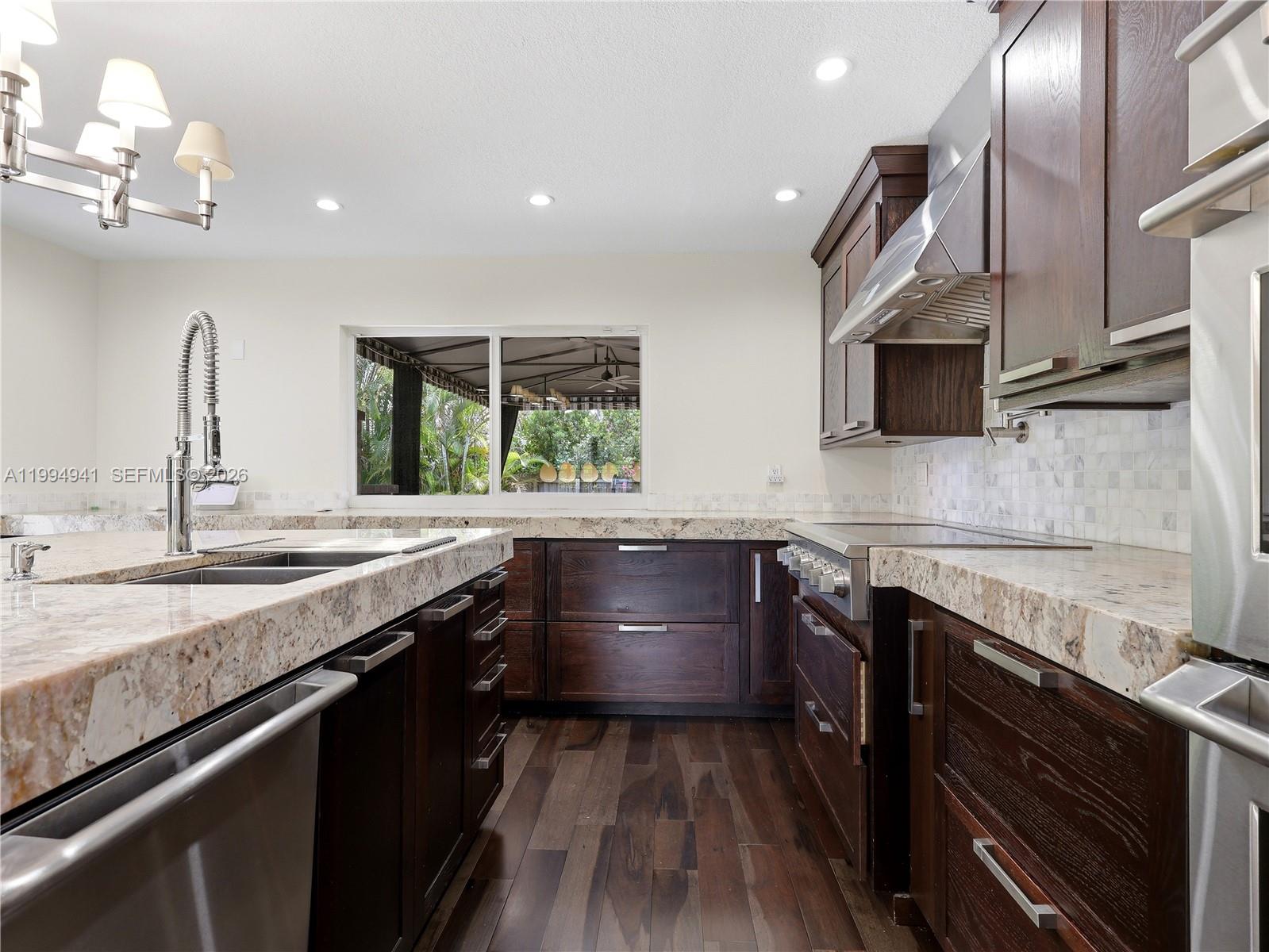 SUNSET VIEW - Residential