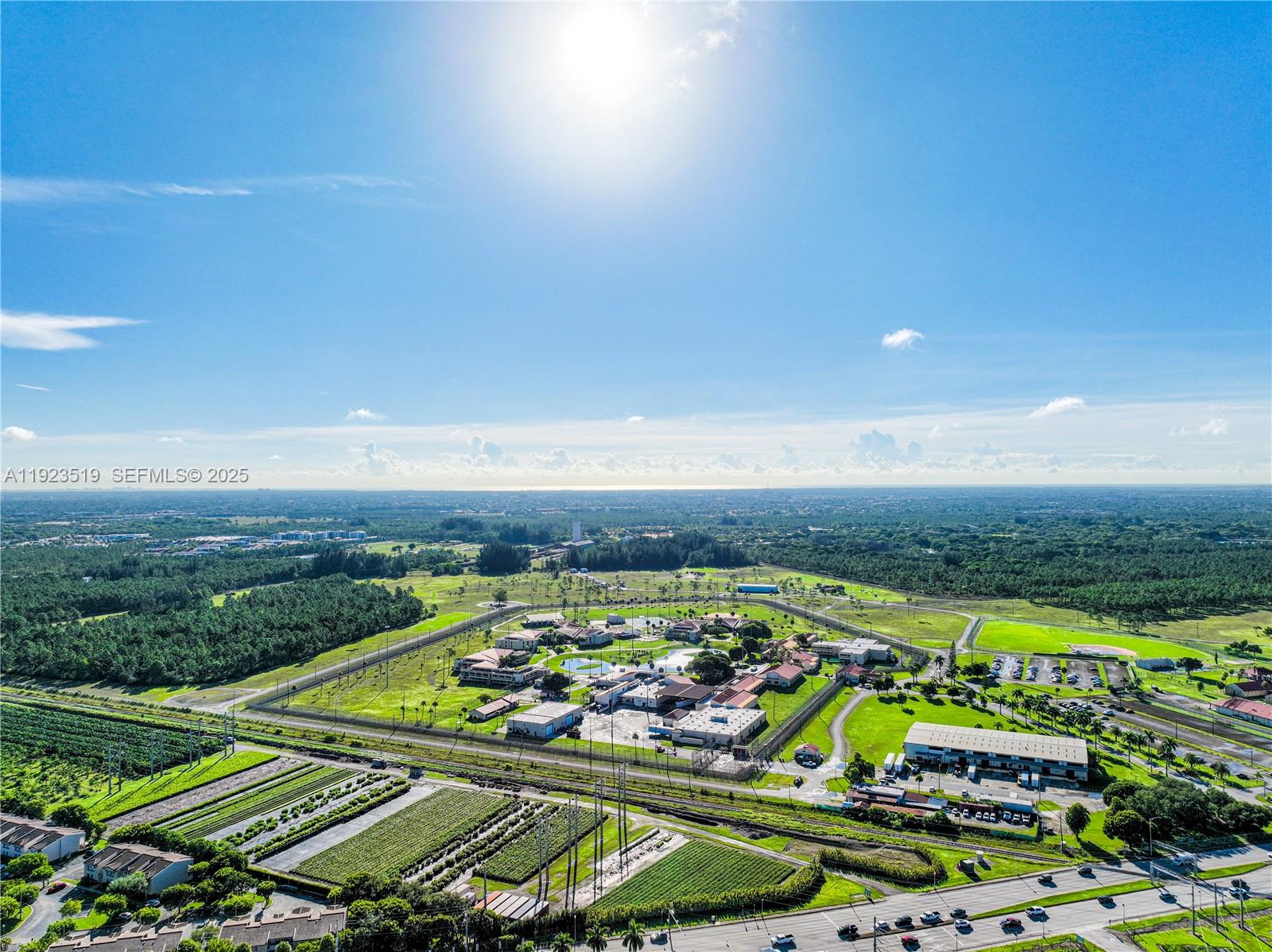 P A AT CORAL REEF - Residential