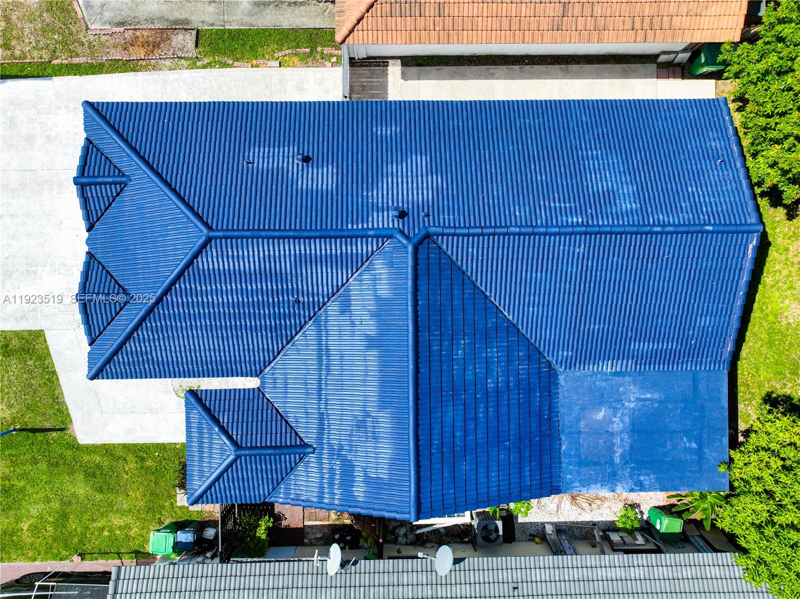 P A AT CORAL REEF - Residential