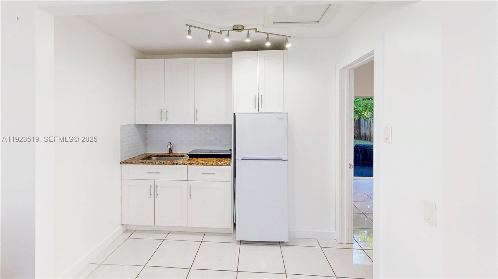 P A AT CORAL REEF - Residential