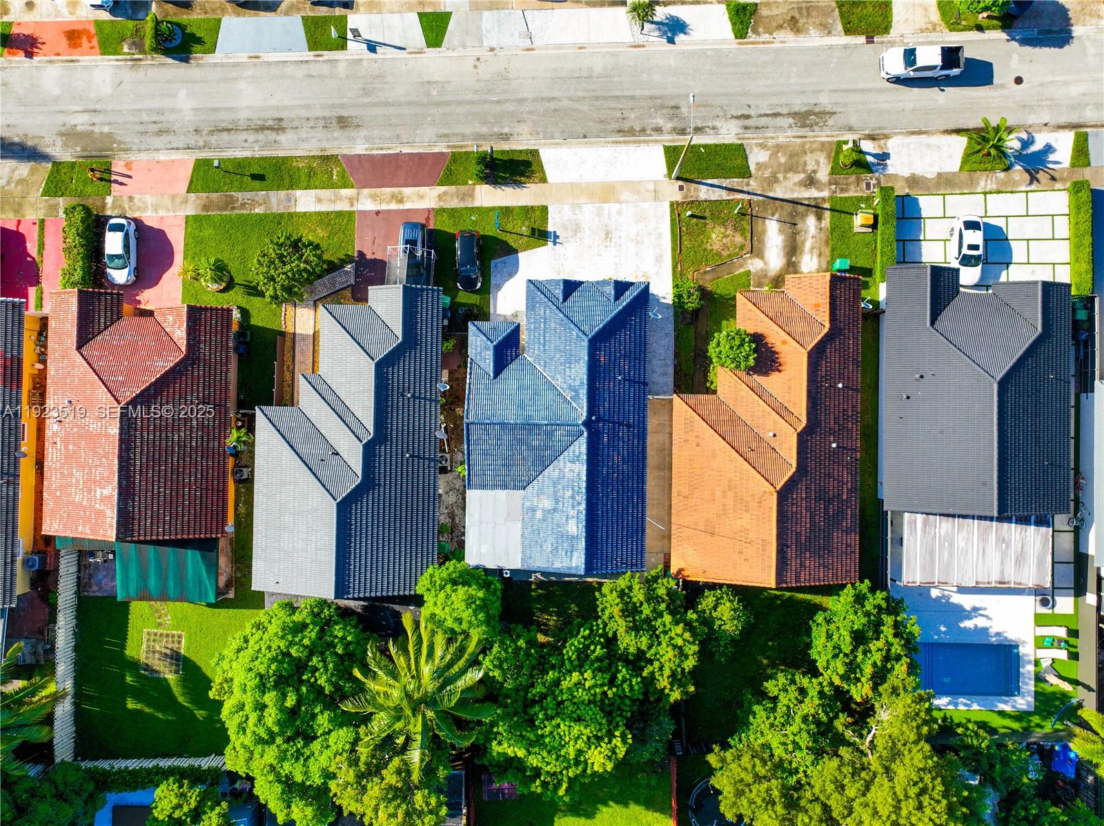 P A AT CORAL REEF - Residential