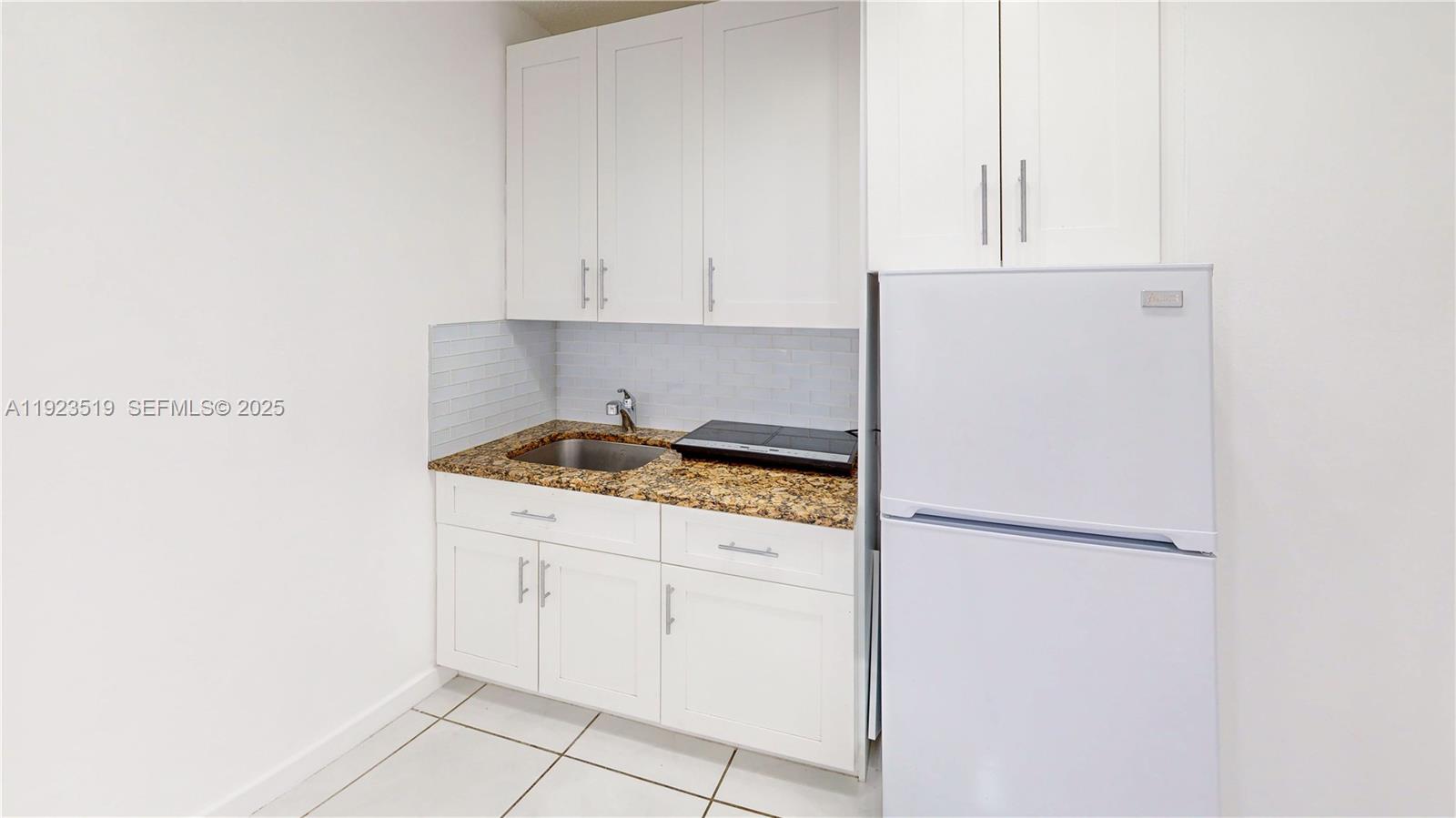 P A AT CORAL REEF - Residential