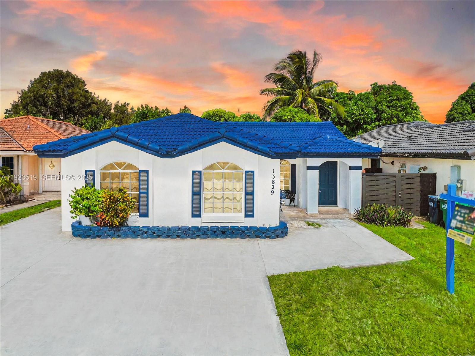 P A AT CORAL REEF - Residential