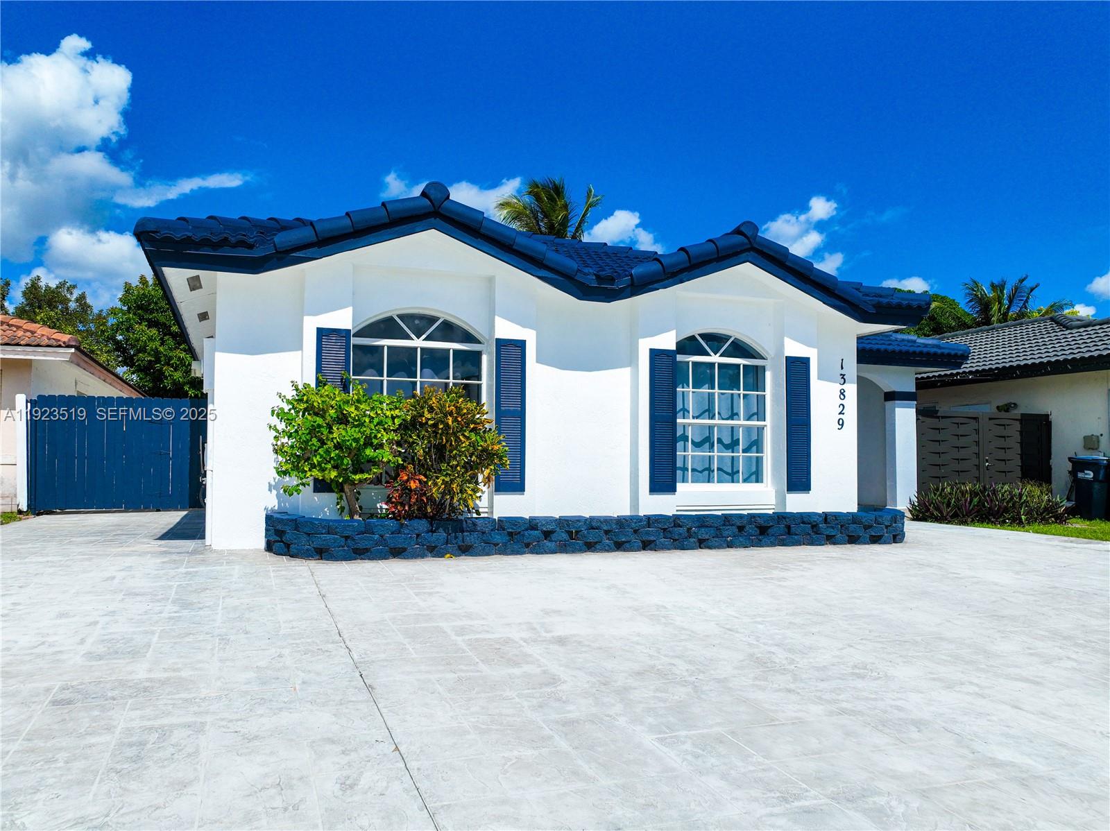 P A AT CORAL REEF - Residential